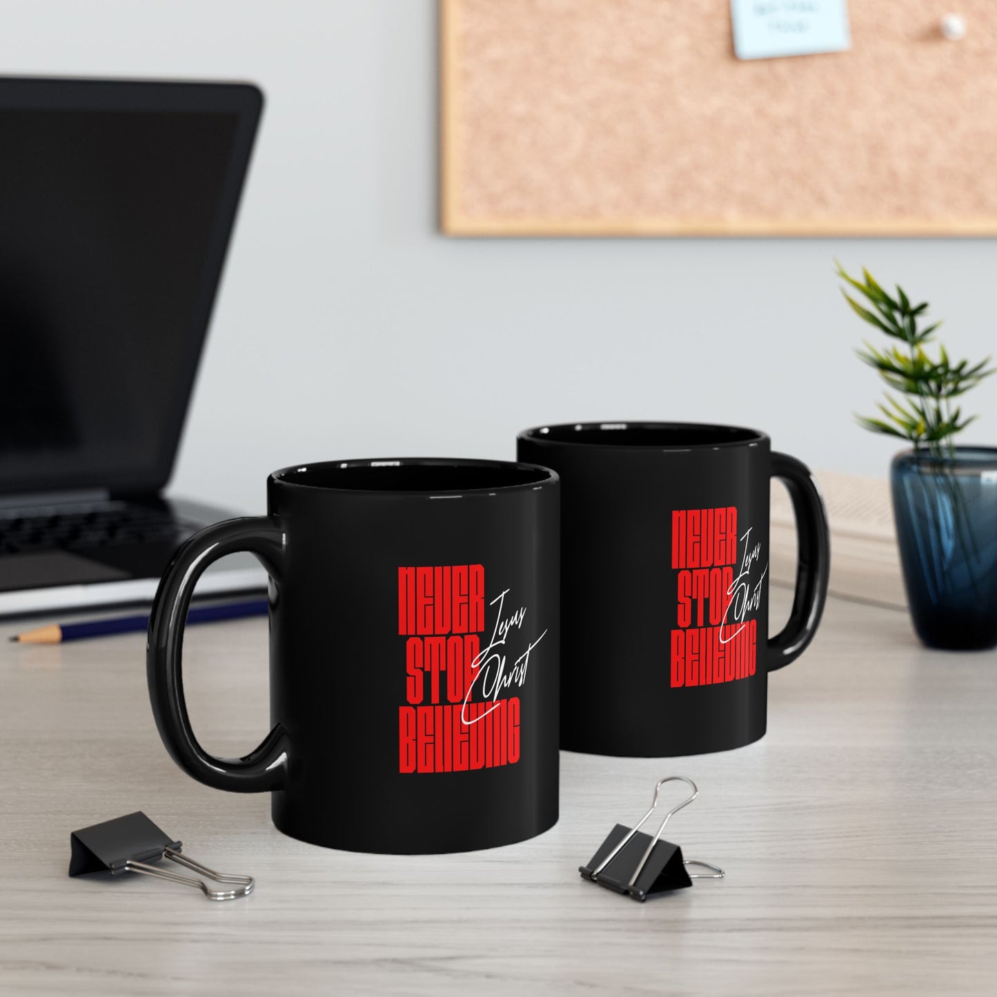 'Never Stop Believing' Black Mug